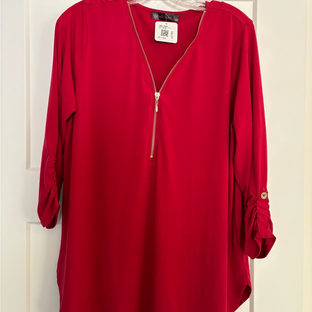 NWT- Nadine West/Sheila Rose Top Size XL
